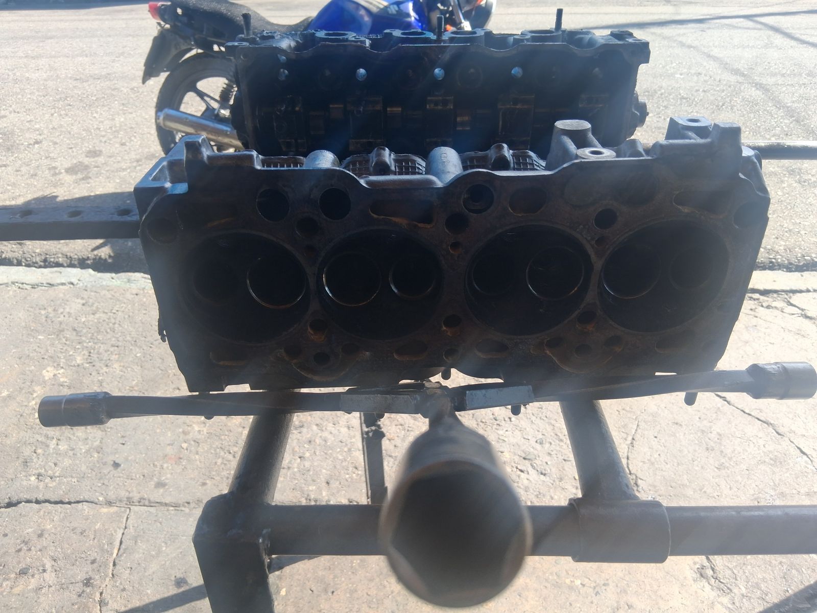 Reparación de cámara para autos en Obispos, Barinas - cámara de motor con árbol de levas y aceite quemado